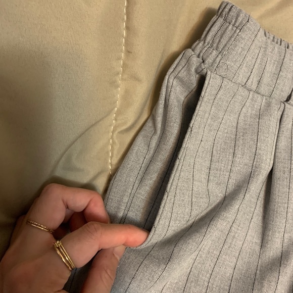 Bershka Gray Pinstripe tapered trousers - Picture 7 of 13